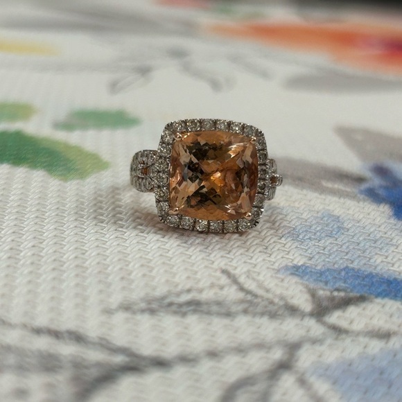 14 kt Rose Gold Morganite Beryl and Diamond Ring. Size 7. Ppwk incl. - Picture 7 of 16